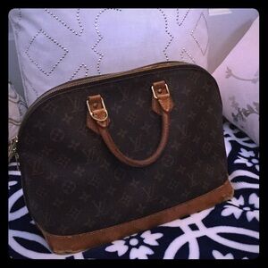 Louis Vuitton alma bag